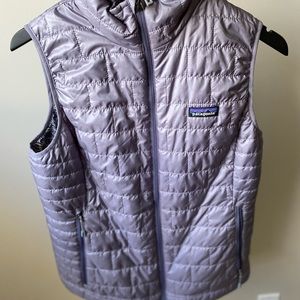 Size Medium, purple/grey Patagonia vest